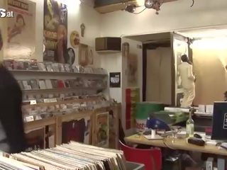 Diversão movs alemão amadora anal em um loja